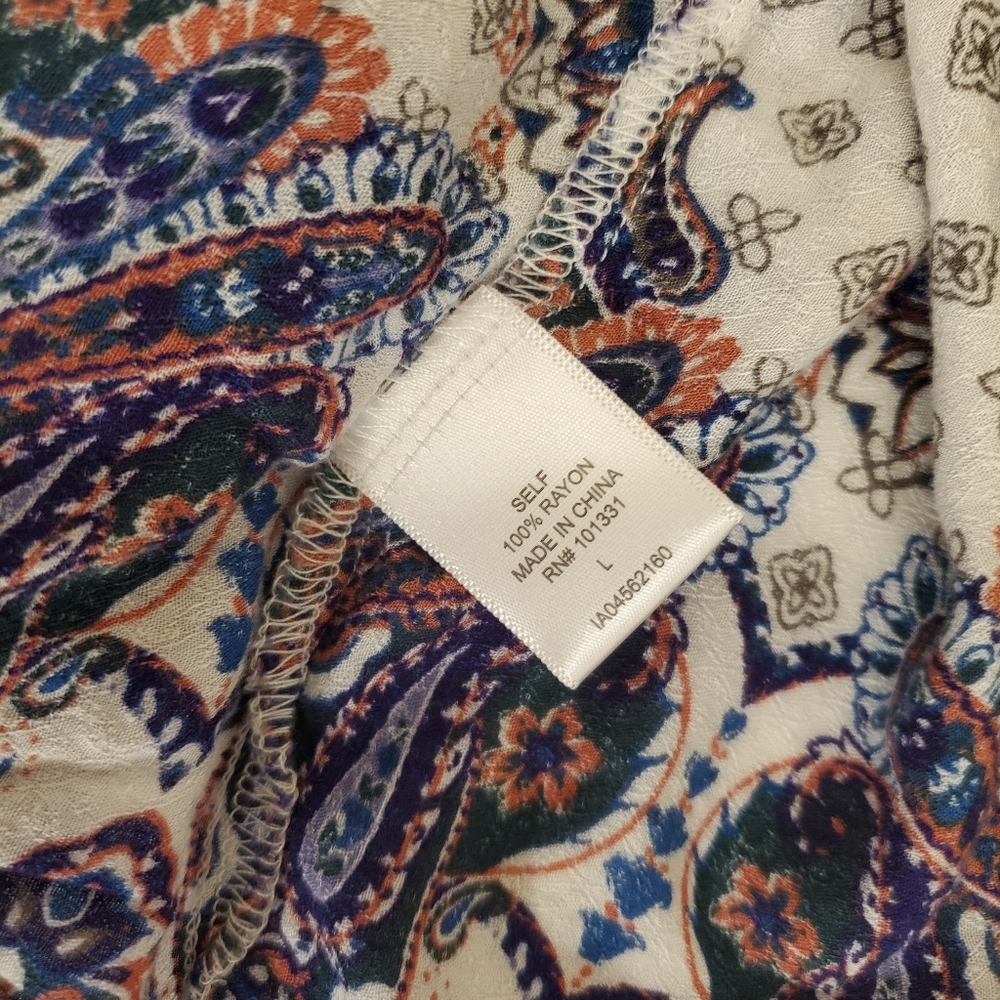 Charlotte Russe Off Shoulder Printed Top - Picture 6 of 6